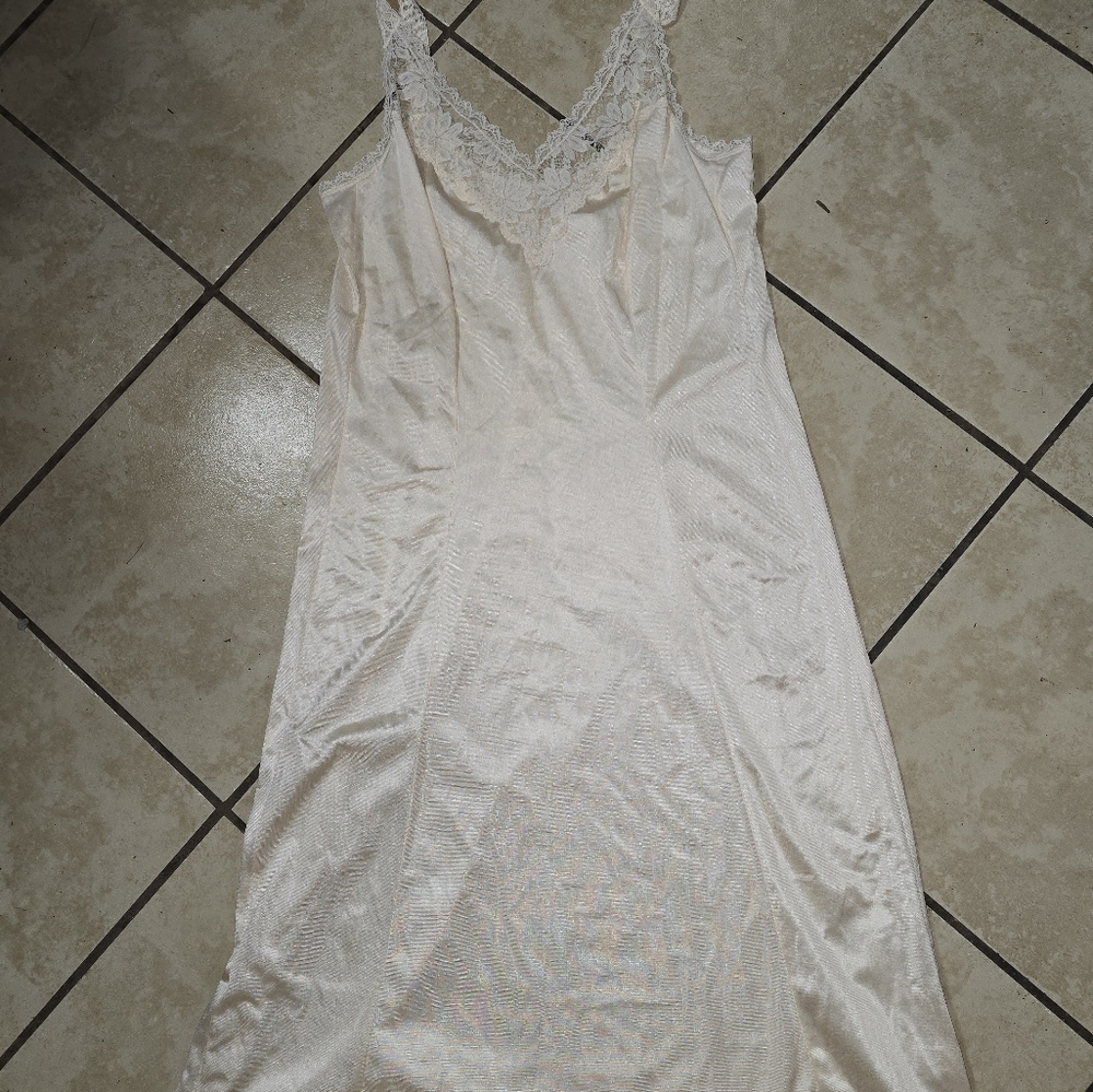 Maidenform Cream Chemise Silky Slip Intimates